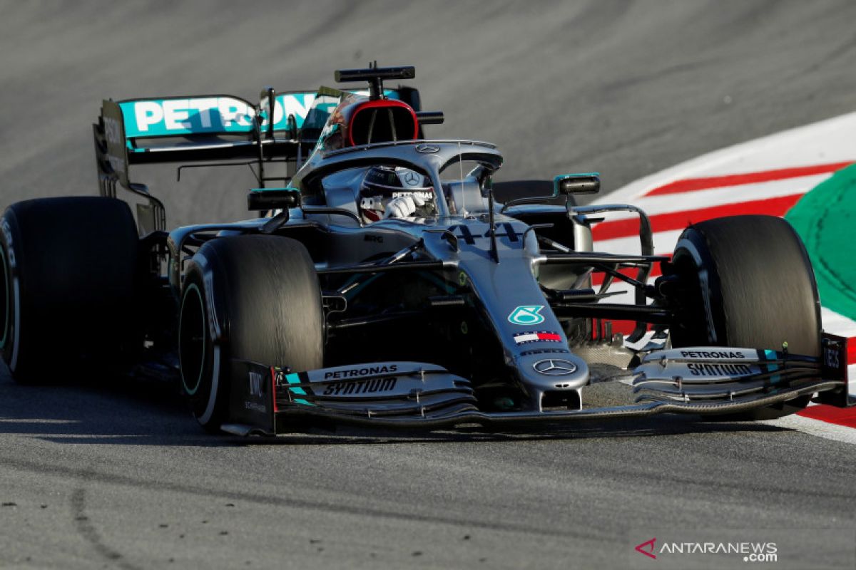 Formula 1 2020, Hamilton tercepat di hari pertama tes pramusim Barcelona