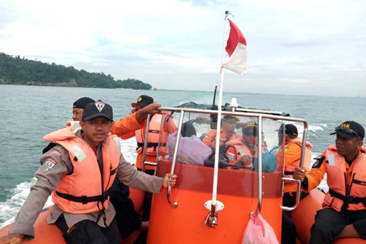 Basarnas perluas radius pencarian korban tenggelam di Pantai Kali Empat