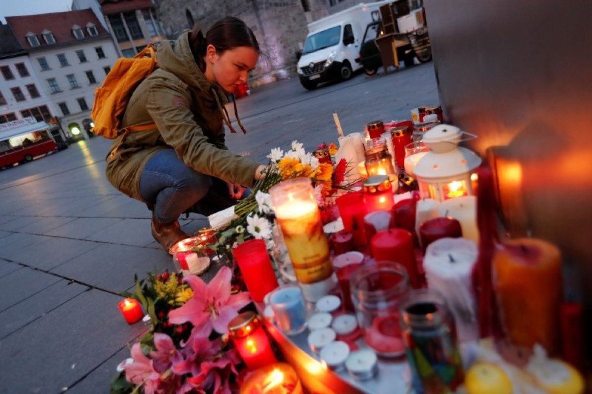 Delapan orang dilaporkan tewas dalam penembakan kelompok bersenjata di Frankfurt, Jerman