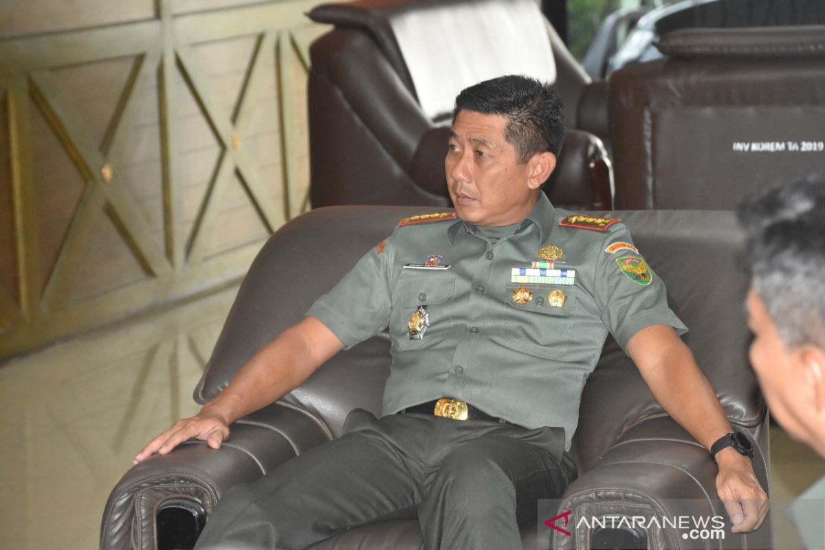 Jajaran Korem 044/Garuda Dempo  bantu masyarakat terdampak COVID-19