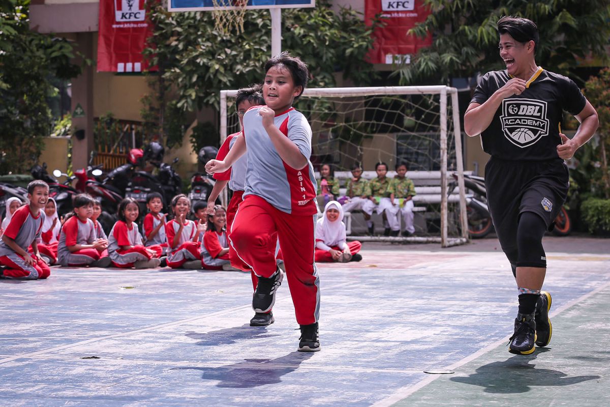 DBL dan KFC gelar olimpiade seni dan olahraga SD di Surabaya