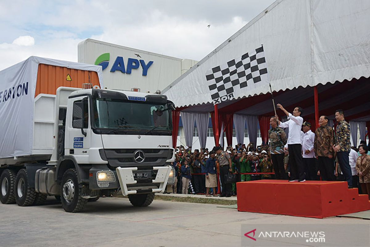 Kala Jokowi heran saksikan pabrik rayon "raksasa" di Pelalawan