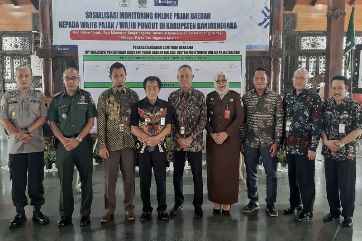 Pemkab Banjarnegara gandeng Bank Jateng sosialisasi monitoring online pajak daerah