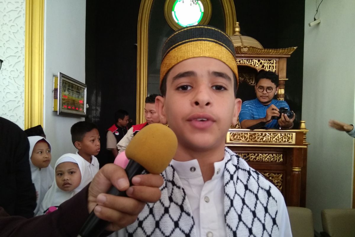 Dai cilik asal Palestina hadir di Makassar