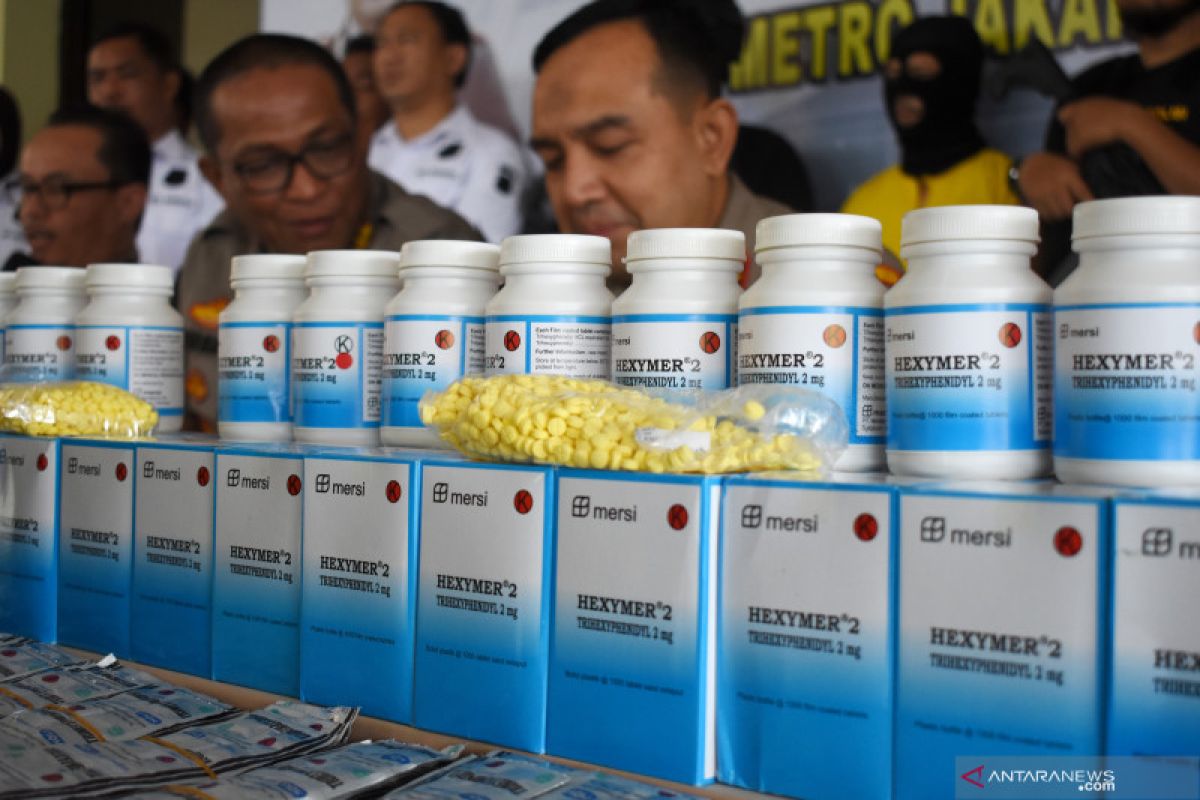 Obat ilegal sitaan polisi mirip dikonsumsi Lucinta Luna