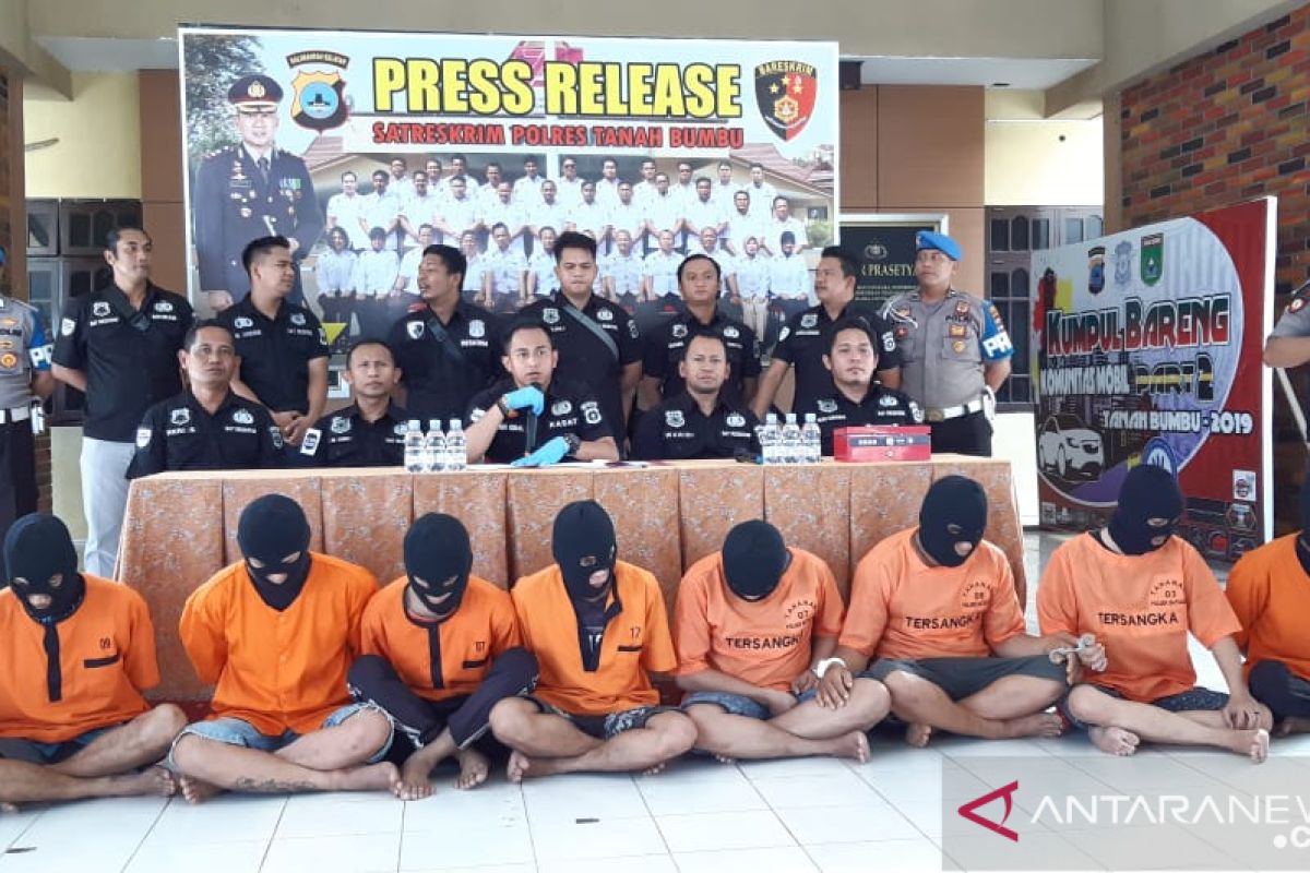 Polres Tanah Bumbu ringkus 11 tersangka curanmor resahkan masyarakat