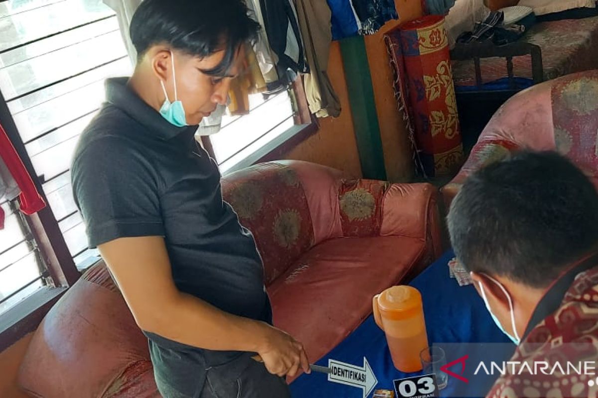 Kesal kerap dimarahi, istri tusuk suami hingga tewas di TKP