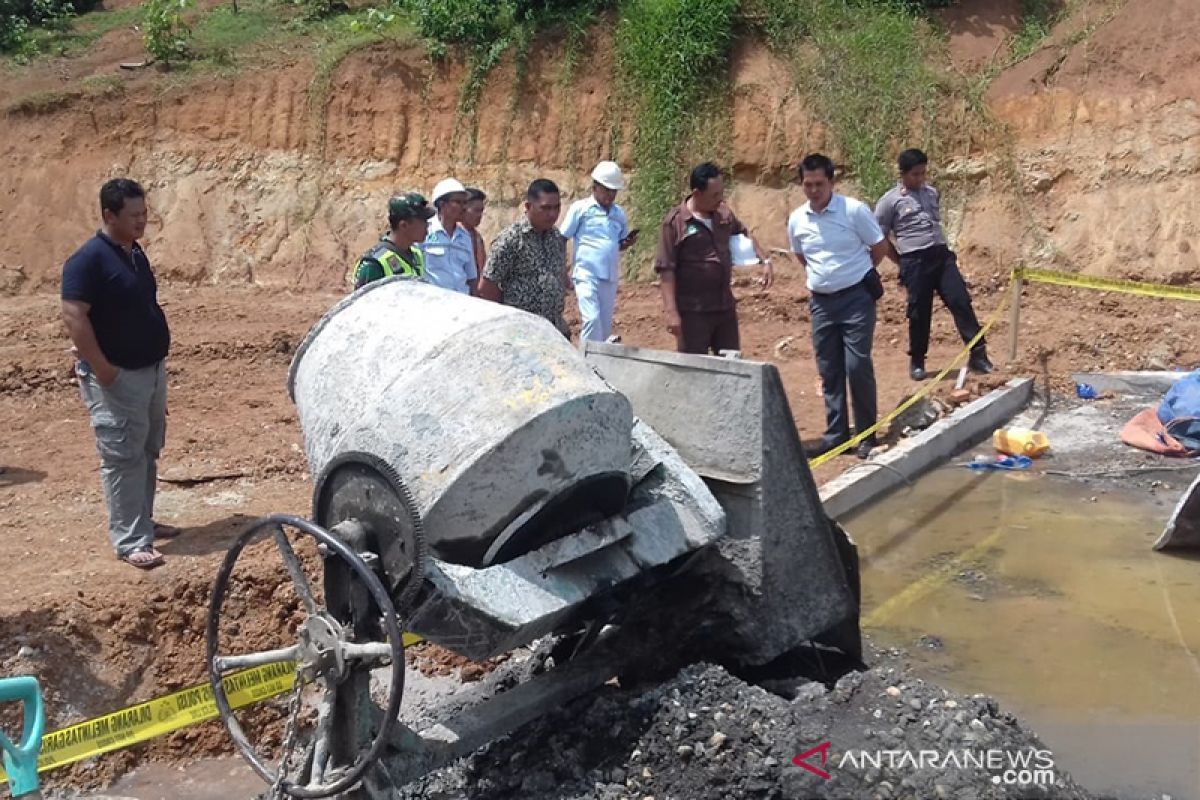 Pekerja PT PMS Bengkulu Tengah tewas tersengat listrik