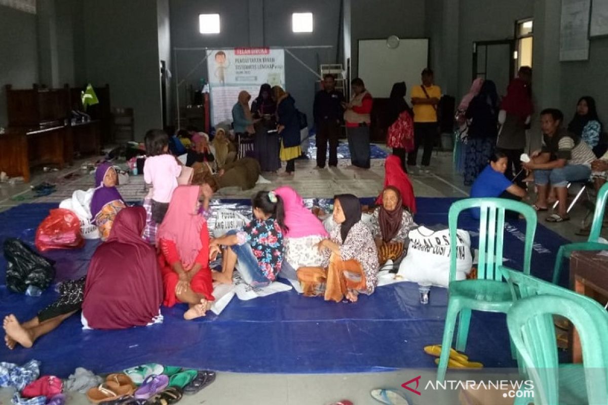 Berangsur surut, warga Kudus korban banjir sebagian pulang dari pengungsian