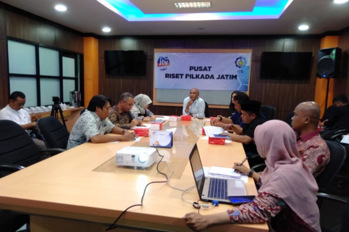 Terjadi persaingan figur parpol dan non-parpol di Pilkada Surabaya 2020