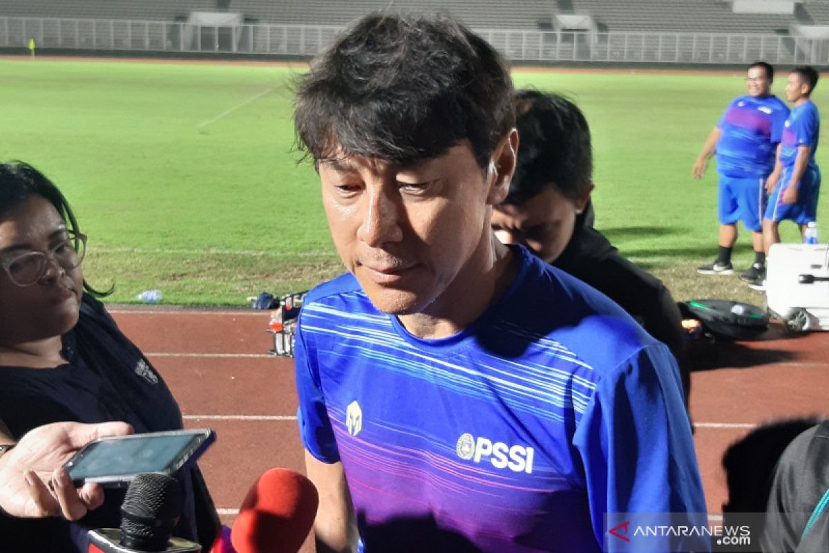 Pelatih Shin Tae-Yong: Pemain timnas tak boleh makan gorengan saat di klub