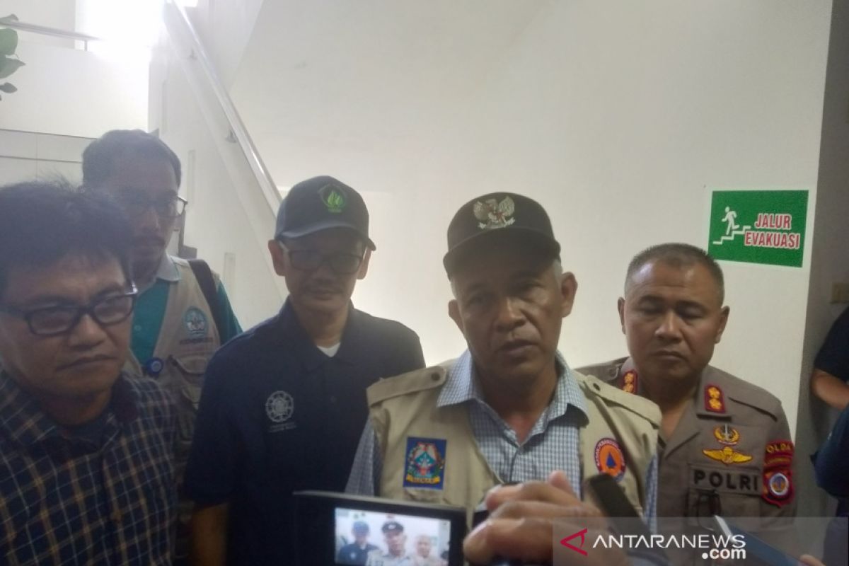 Bupati Sleman menghentikan sementara kegiatan luar sekolah