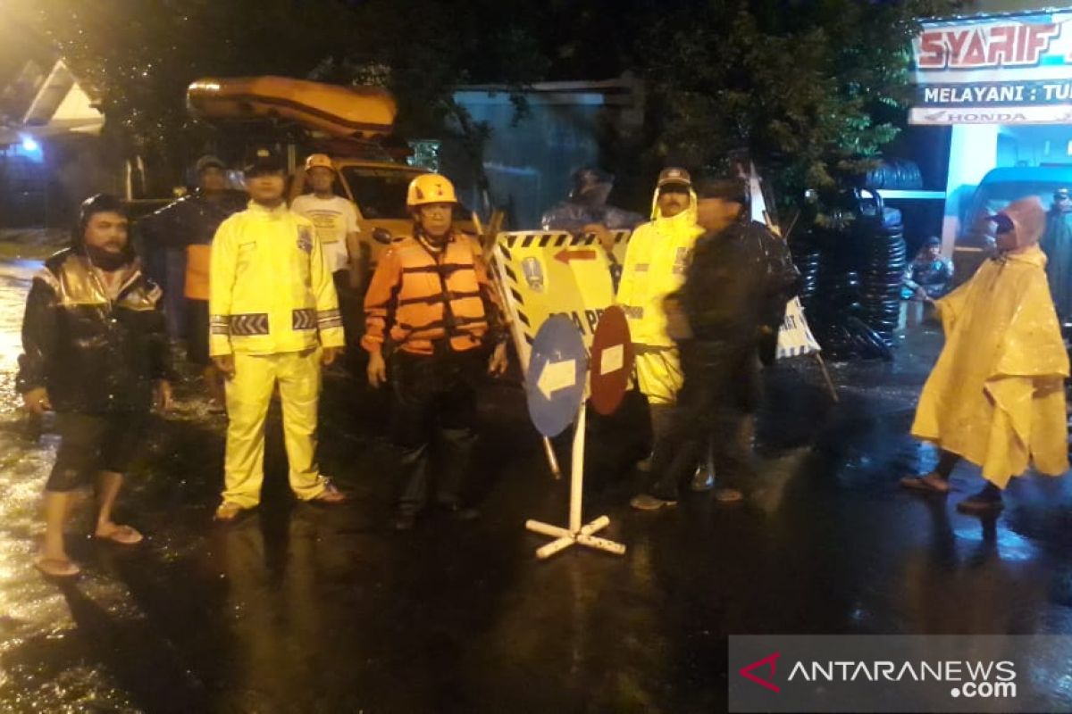 Banjir dan longsor melanda enam kecamatan di Jember