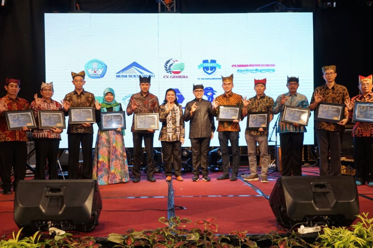 Banyuwangi peroleh penghargaan dari KPP Pratama