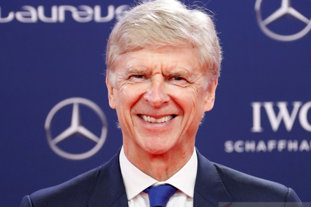 Wenger tidak rela rekor 