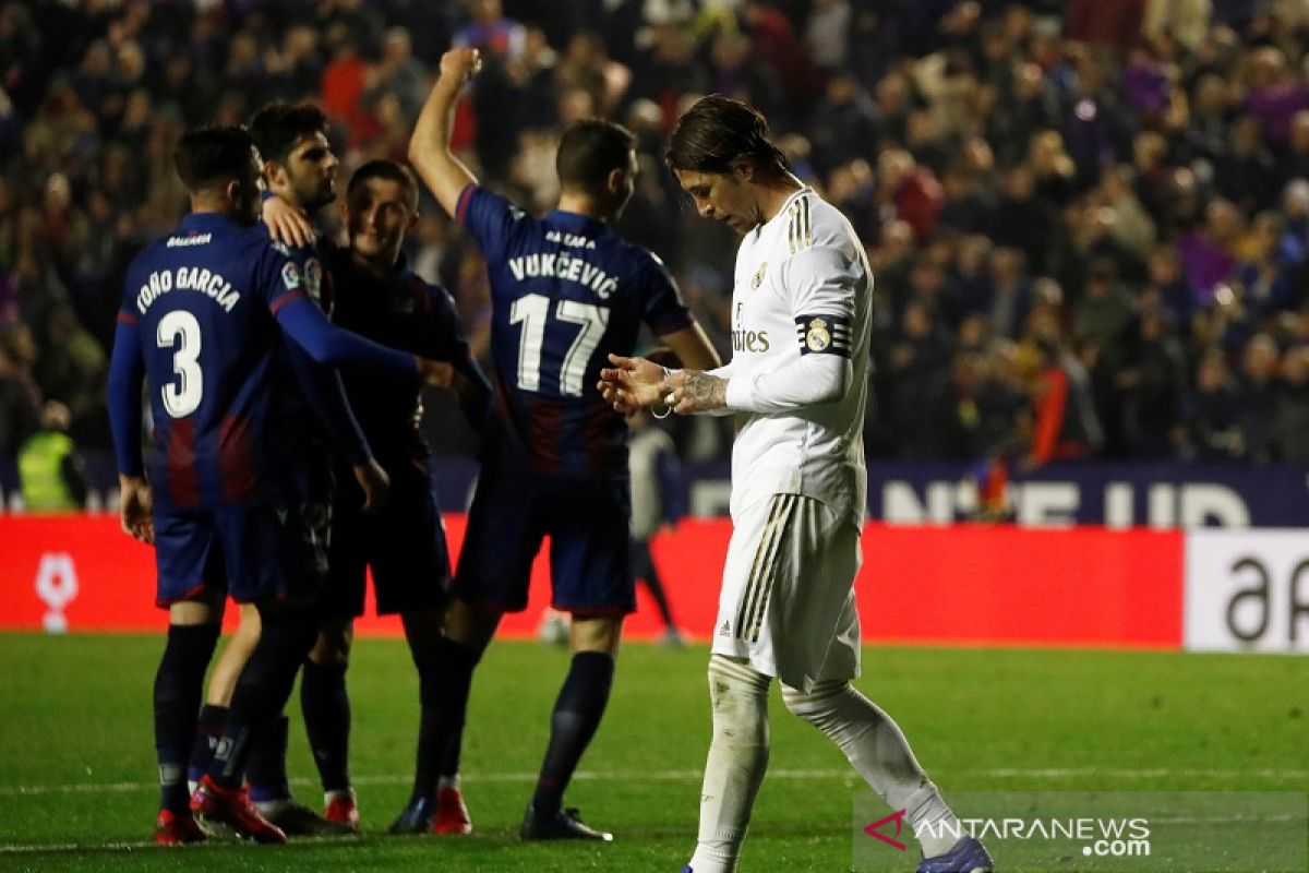 Real Madrid kalah dari Levante, gagal kembali ke puncak