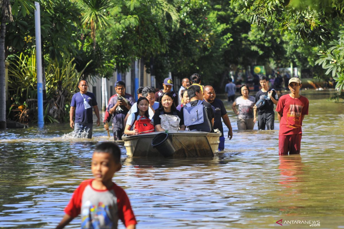 Banjir Jakarta, 159 sekolah diliburkan
