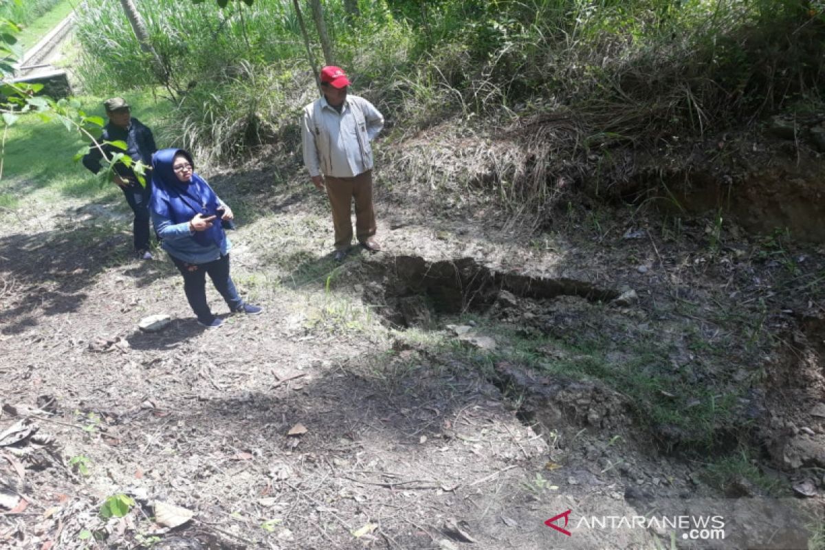 DPRD Kulon Progo desak DPUPKP segera perbaiki saluran air Sambiroto