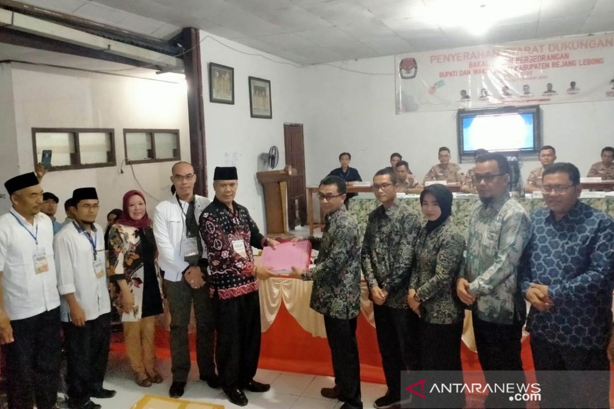 Pasangan Syamsul-Hendra serahkan 26.976 dukungan ke KPU Rejang Lebong