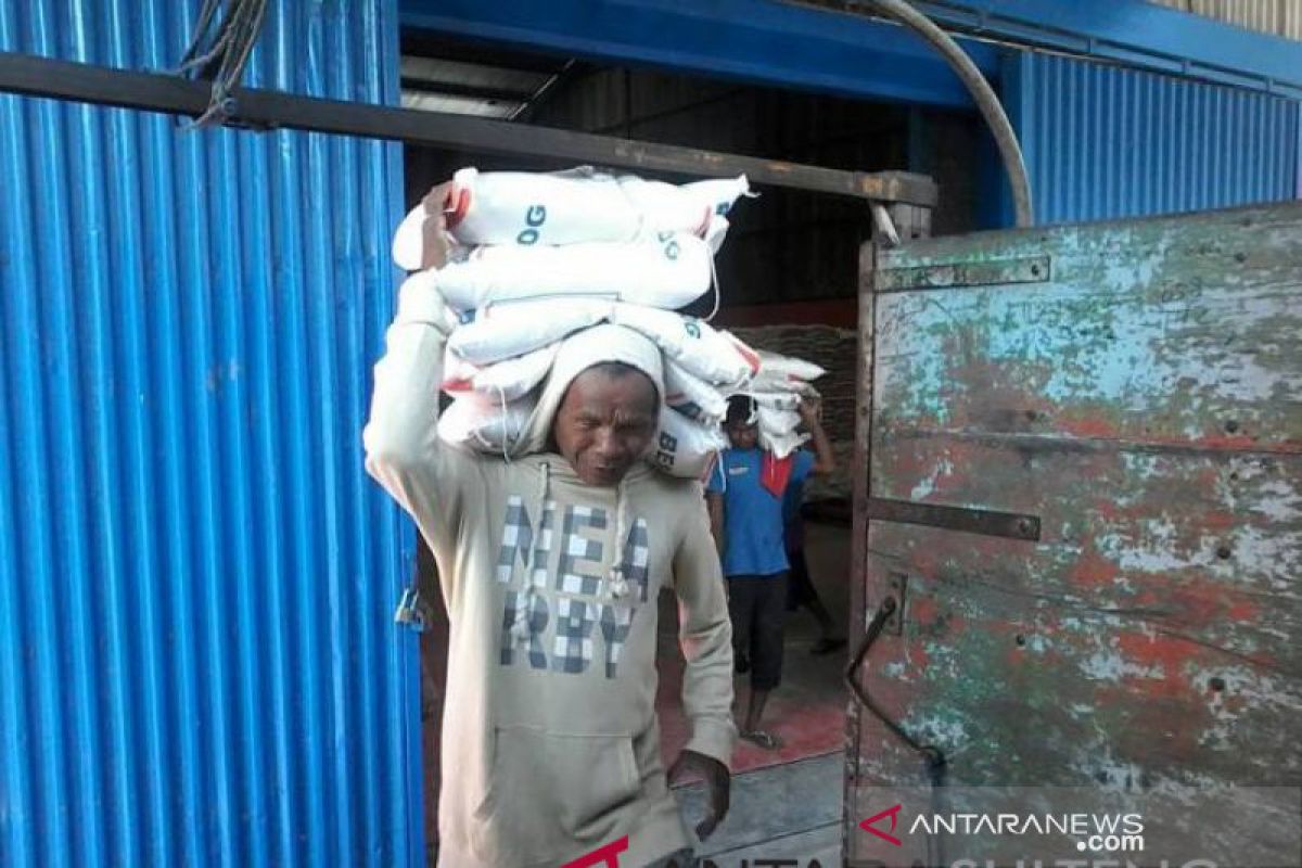 Pasokan beras di Palu masih lancar meski musim panen belum tiba