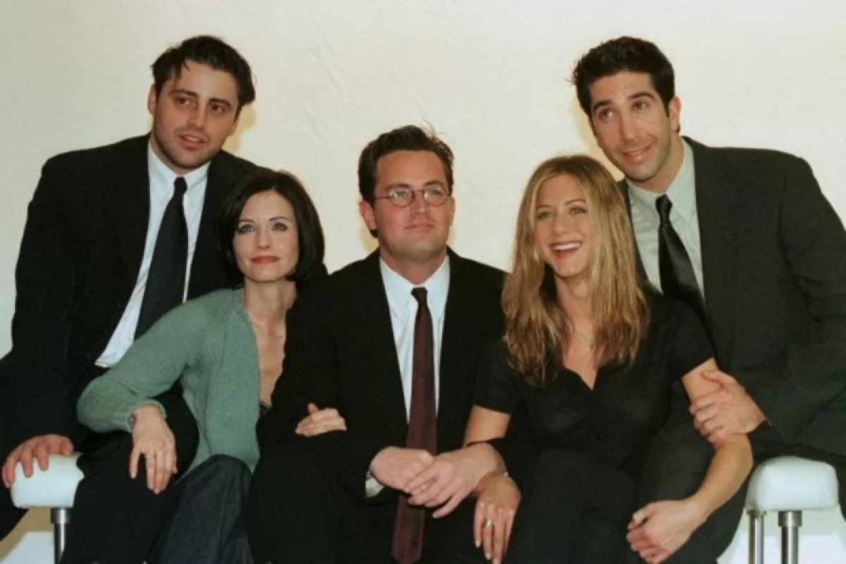 HBO Max kembali tunda syuting dan rilis edisi reuni "Friends"