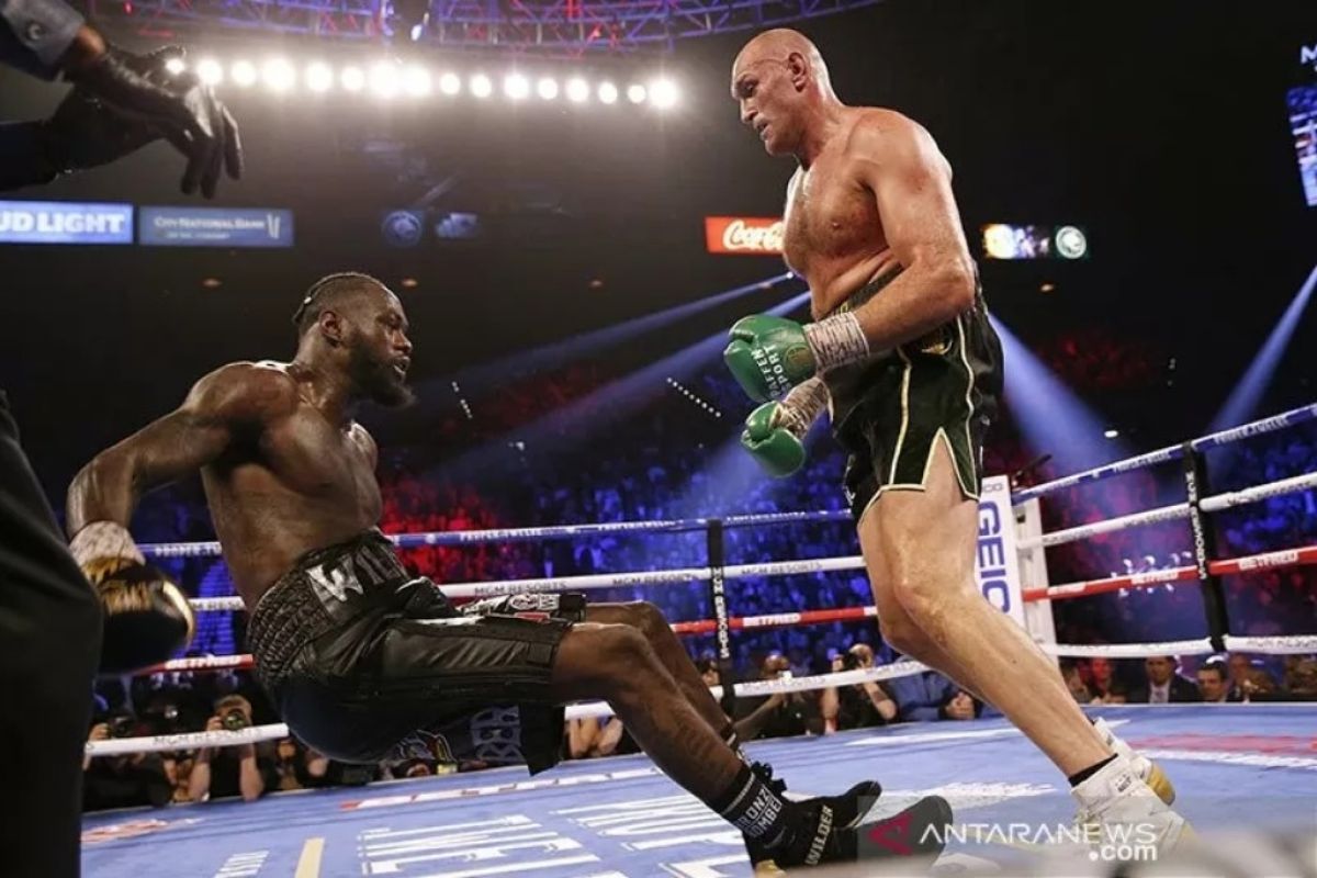 Fury hajar TKO Wilder