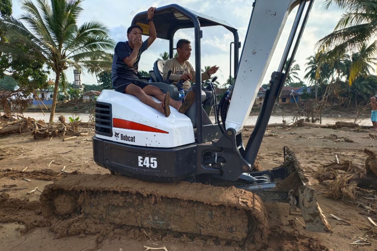 Lahan pertanian korban banjir Lebak direhabilitasi Distan Banten