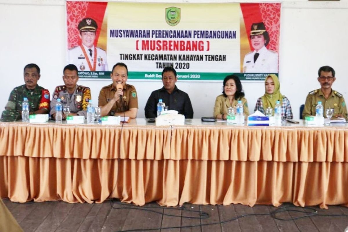 Bupati Edy Pratowo minta persoalan karhutla jangan tumbalkan masyarakat