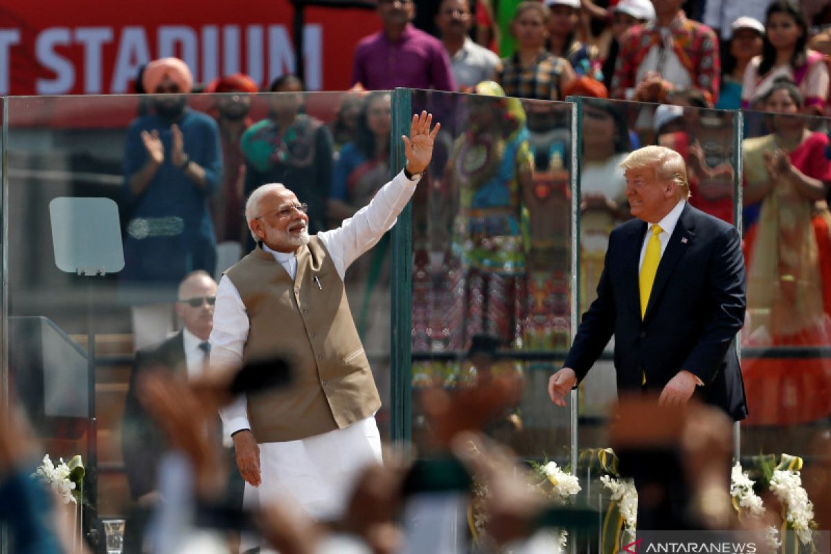 Trump mulai bicara perdagangan, kesepakatan senjata di India