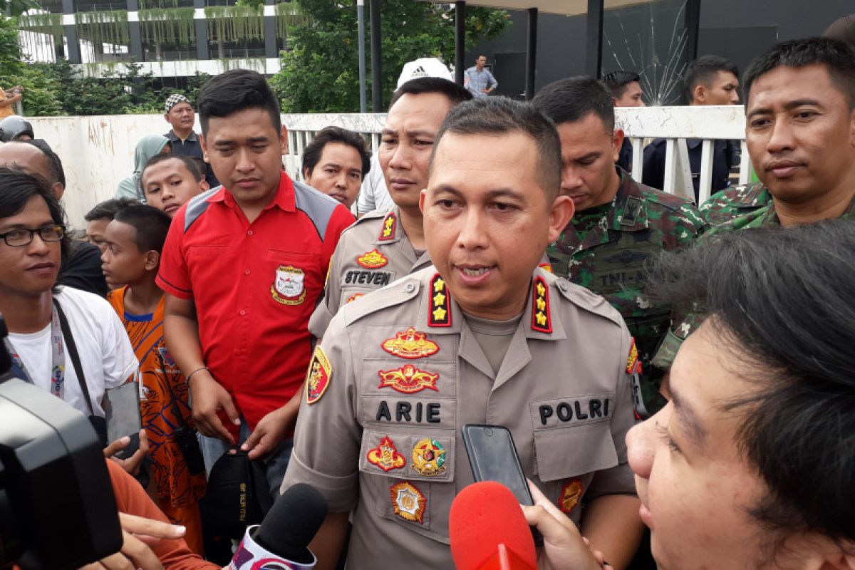 Terkait perusakan Mall AEON JGC, Polisi periksa rekaman CCTV