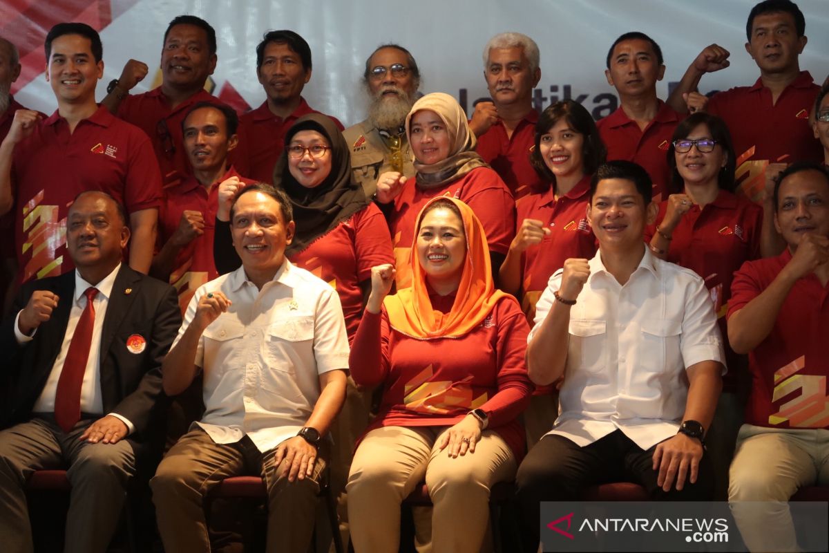 Pimpin FPTI, Yenny Wahid siapkan program 100 dinding panjat