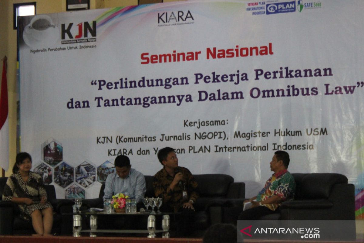 Kiara sebut Omnibus Law rugikan nelayan Indonesia