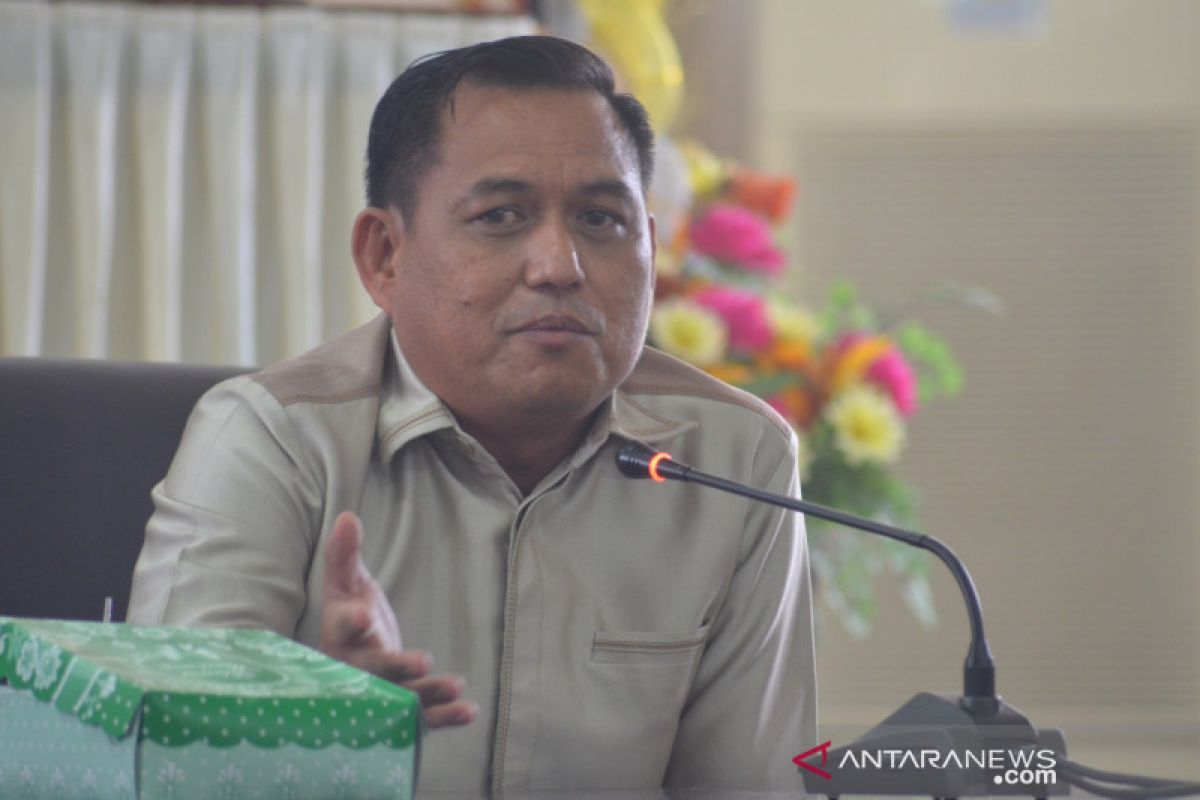 DPRD Gorut nilai peran honorer masih sangat diperlukan pemerintah daerah