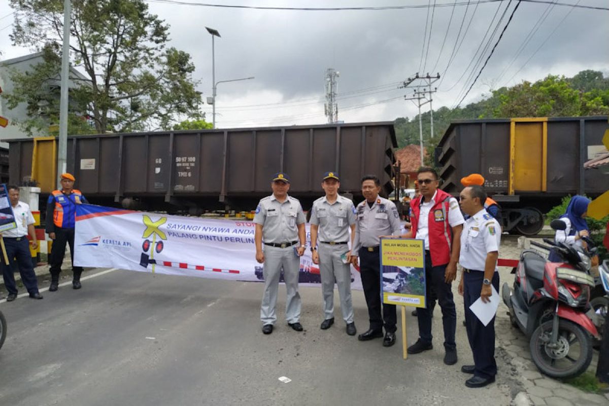 Jasa Raharja Lampung sosialisasi keselamatan berlalu lintas bersama KAI dan Dishub