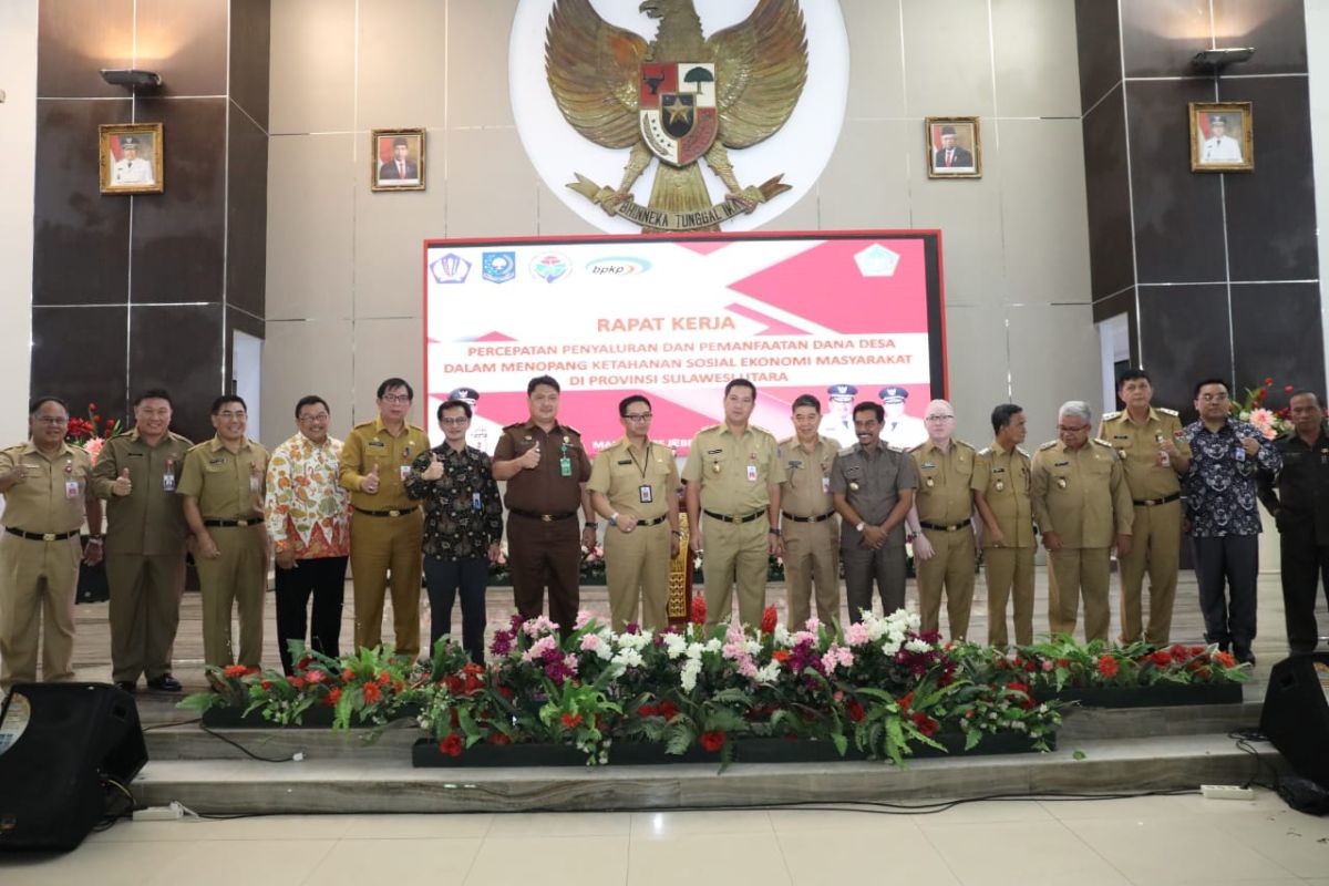 Palandung Hadiri Raker Percepatan Penyaluran Pengelolaan Dandes di Manado