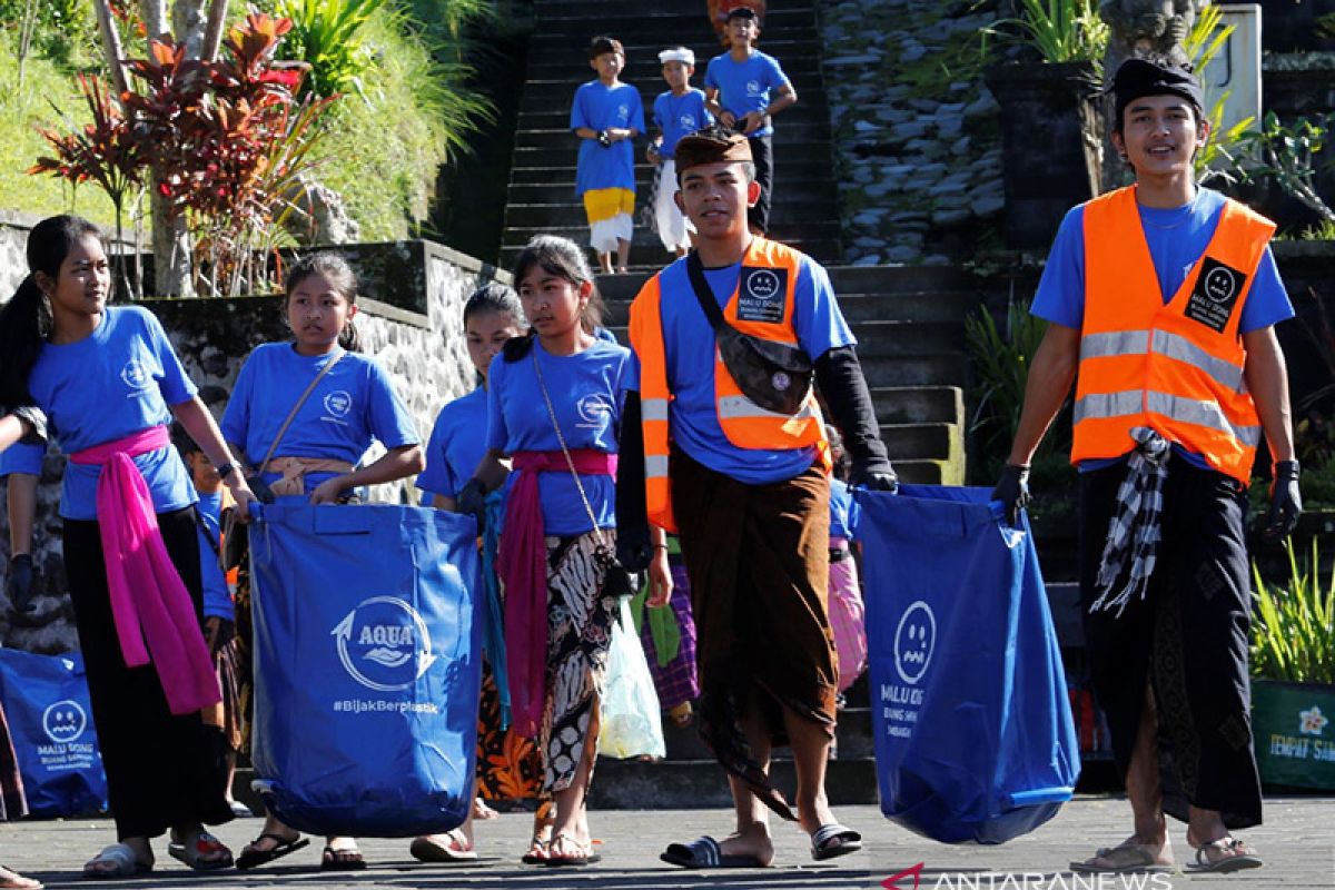 12.500 krama Bali ikuti 'Gerakan Bersih Pulau Dalam Satu Hari!'