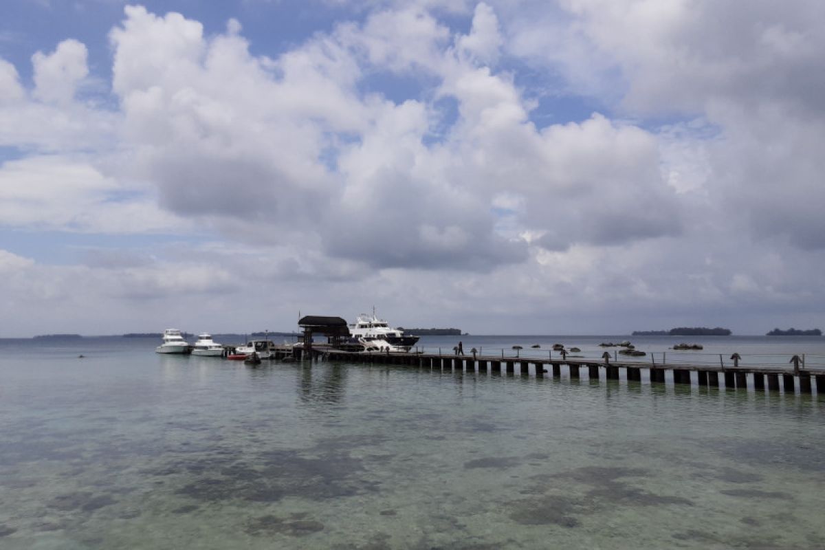 PLN sets up generator on Sebaru Island