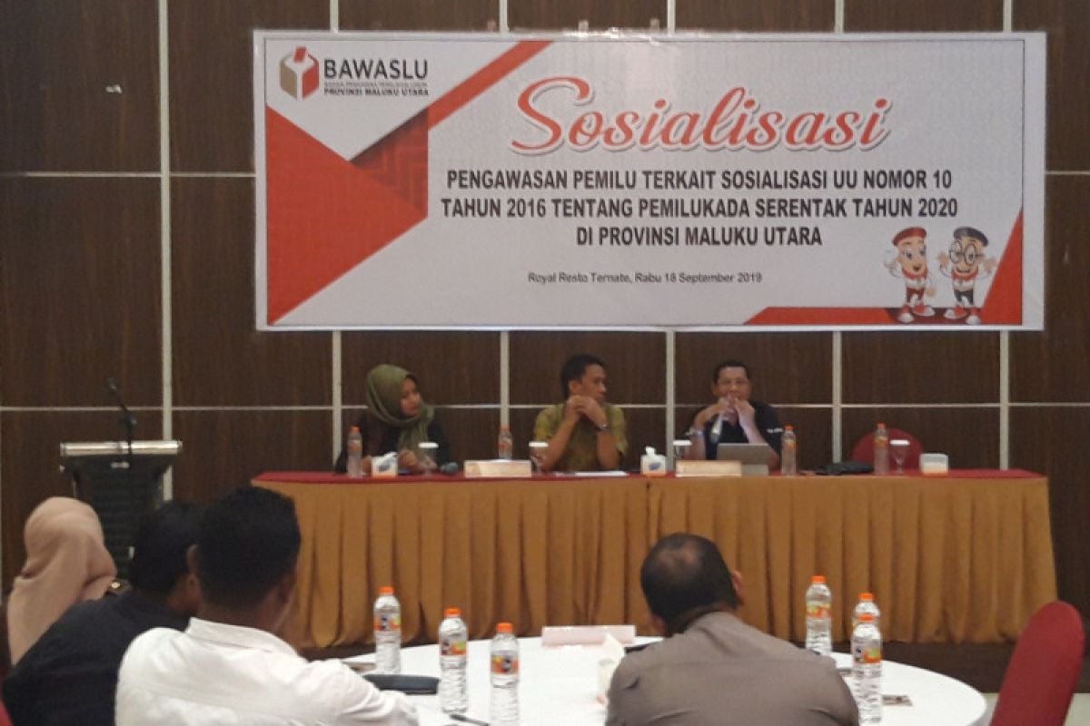 Bawaslu Ternate gelar Rakernis pembinaan administrasi keuangan bagi Panwascam