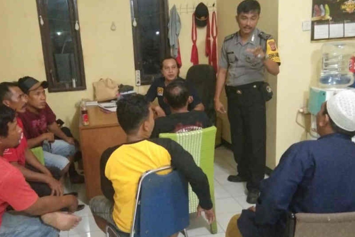 Pemuda ini diringkus Polisi karena mencuri kotak amal masjid