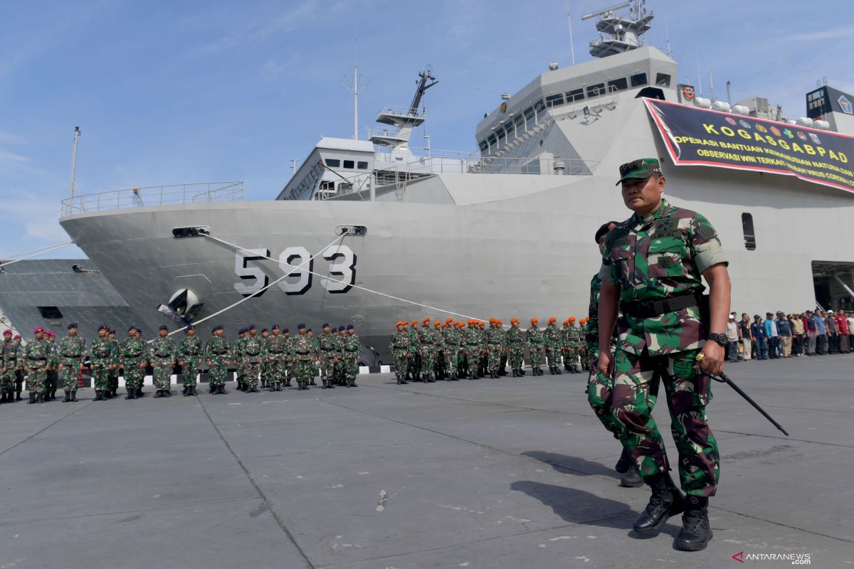 Panglima TNI Hadi Tjahjanto meninjau lokasi observasi WNI di Pulau Sebaru Kecil