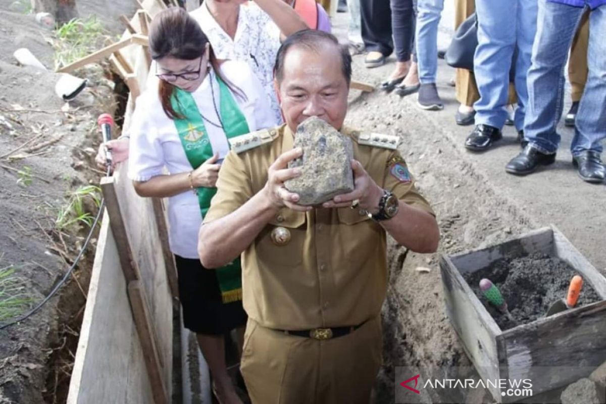 Wali Kota Berharap Dana Kelurahan Mampu Tingkatkan PE Bitung