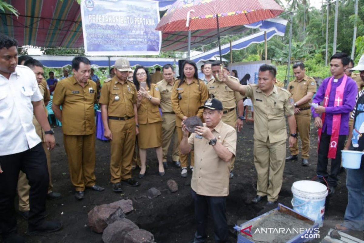 Bitung meningkatkan kesejahteraan masyarakat lewat dana kelurahan