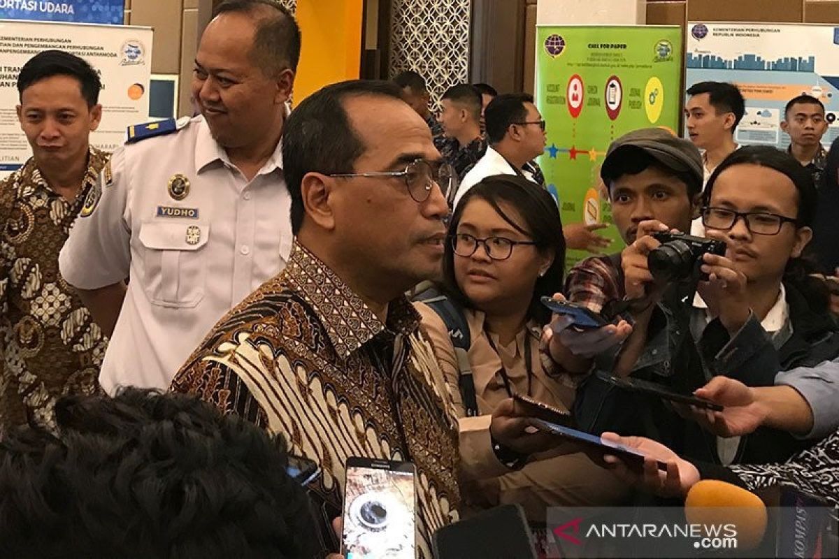 Menhub pertimbangkan perpanjangan insentif maskapai 50 persen