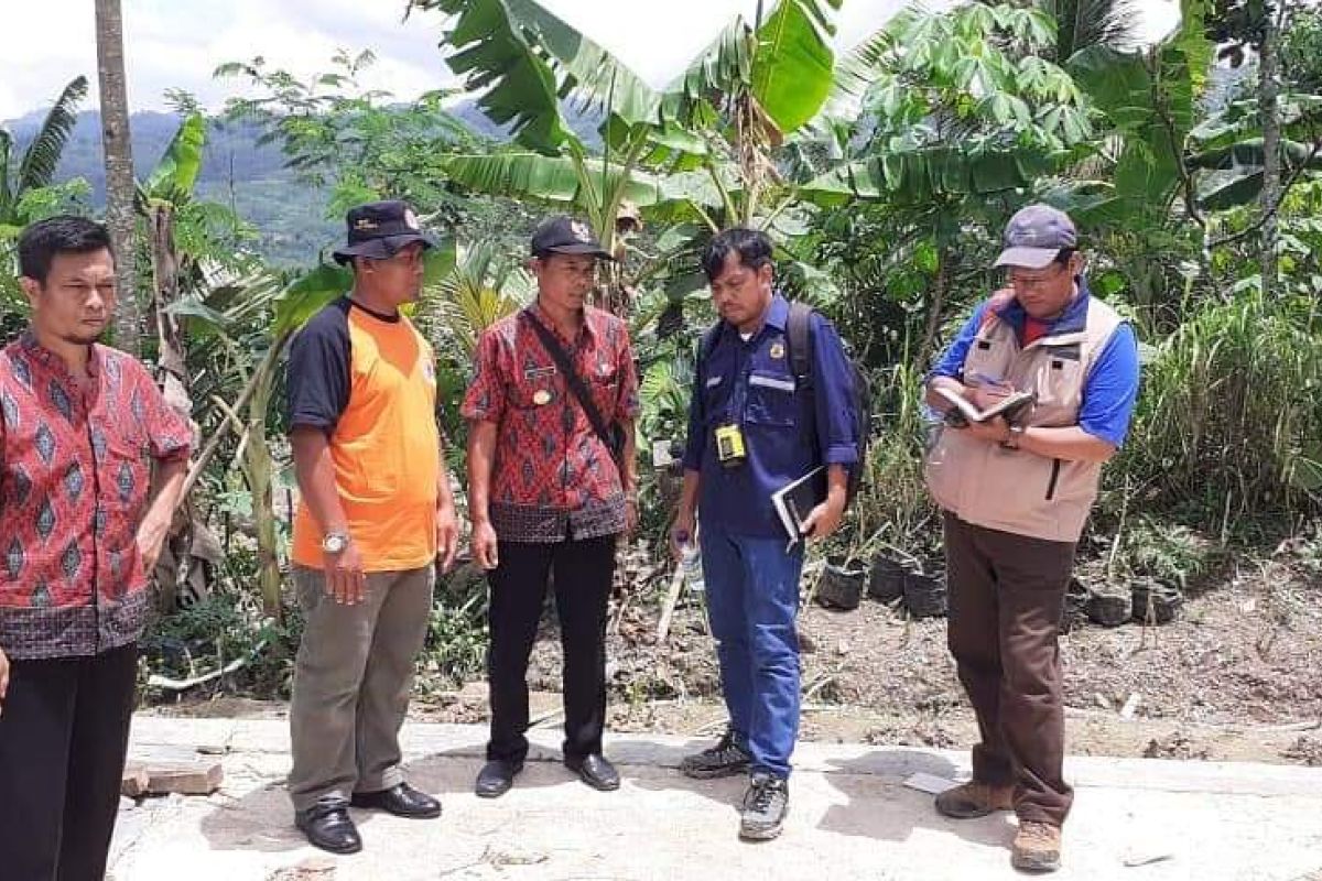 Jumat, BPBD Banjarnegara datangkan tim geologi ke lokasi longsor
