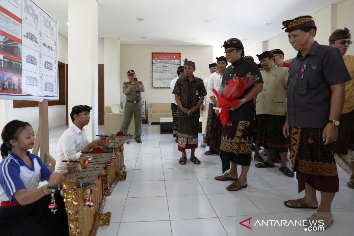 Pemkab Badung akan bantu sarana laboraturium SMAN 2 Kuta Selatan