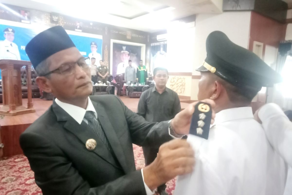 Lima kepala dinas dan empat camat di Nagan Raya diganti