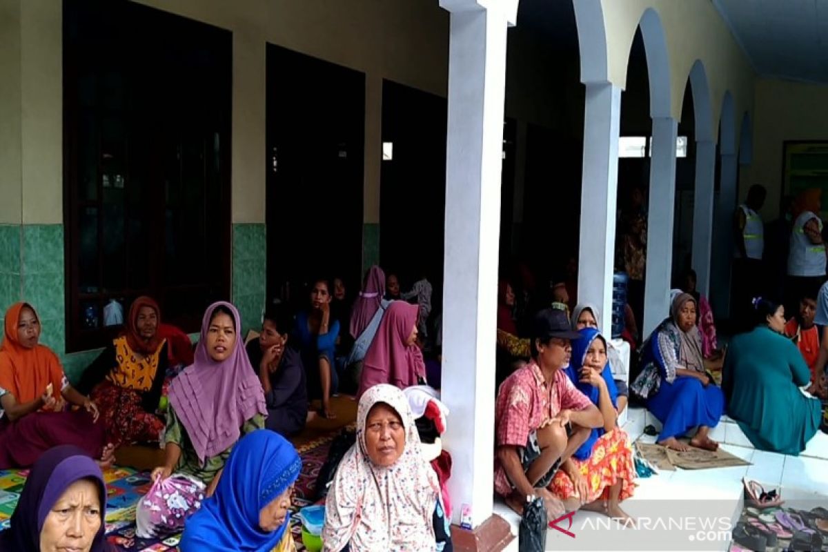 2.475 warga Kabupaten Pekalongan bertahan di pengungsian
