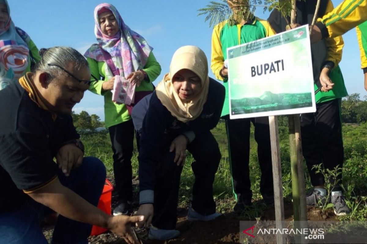 Cegah longsor, ribuan bibit pohon ditanam di areal Gunung Kelud