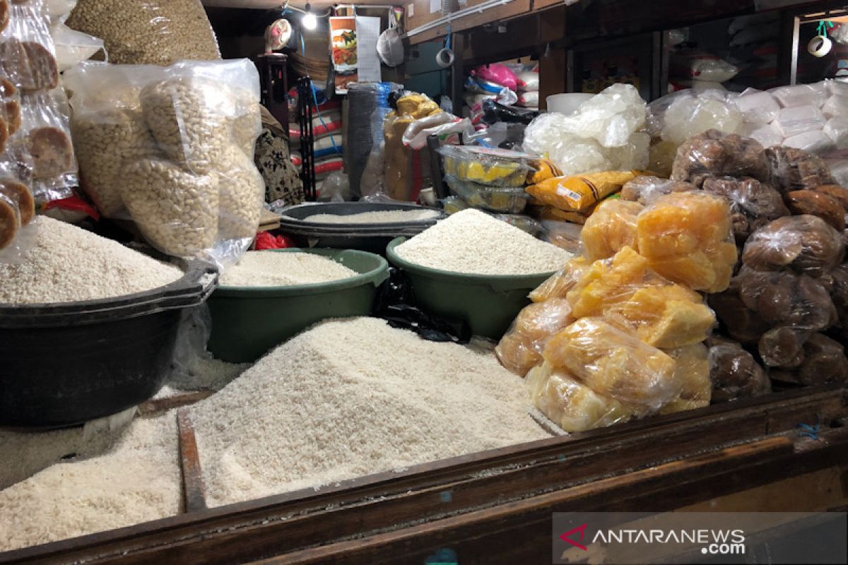 Stok pangan di Yogyakarta cukup dan permintaan cenderung turun