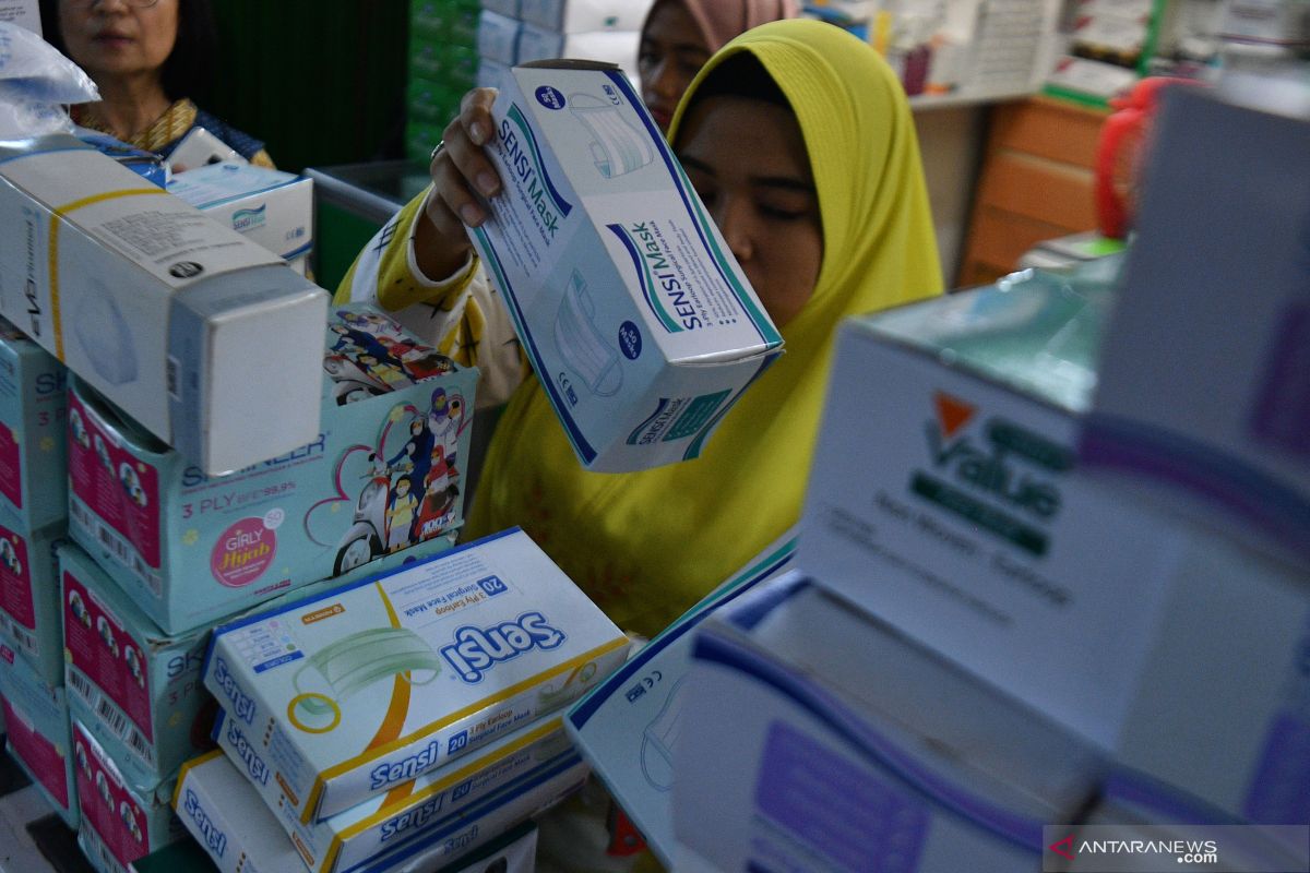 Harga masker sampai Rp2 juta per boks